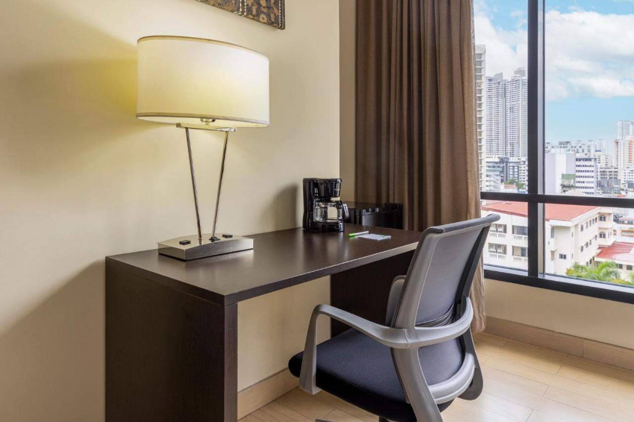 Standard King Room - High Floor